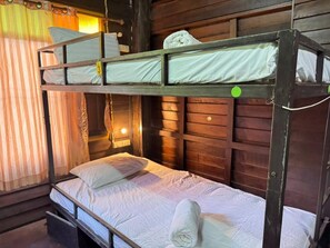 Shared Dormitory, Men only | Bed sheets - Collection O Baan Elephant Home (Chiang Mai)