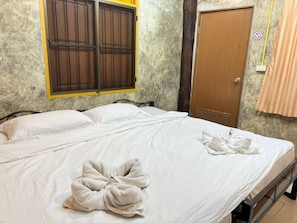 Standard Double Room, Shared Bathroom - Collection O Baan Elephant Home (Chiang Mai)