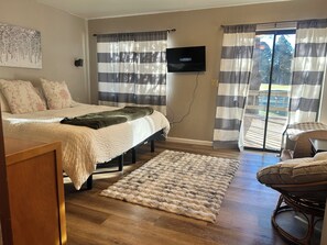 3 bedrooms, desk, iron/ironing board, free WiFi - Cozy, family-friendly Show Low home, cabin vibe (Show Low)