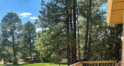 Scenic 3-master bedroom golf course retreat!