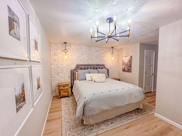 3 chambres, fer et planche à repasser, lit parapluie, Wi-Fi gratuit