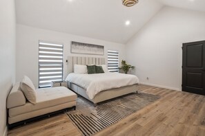 6 chambres, fer et planche à repasser, accès au Wi-Fi (inclus)