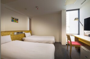 Desk, iron/ironing board, free WiFi, bed sheets - Nonsmoking Twin Room only Refresh yourself in / Shizuoka Shizuoka (Shizuoka)