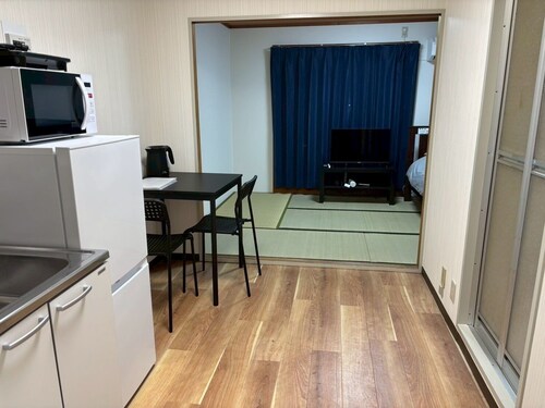 Room 402 1 minute walk from Abiko Station on the  / Osaka Ōsaka