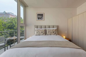 2 bedrooms, iron/ironing board, travel cot, free WiFi