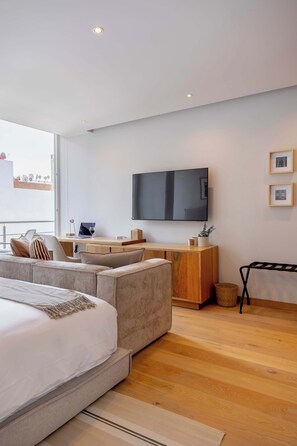 1 bedroom, in-room safe, iron/ironing board, travel crib