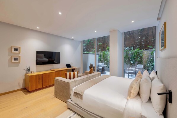 1 habitación, tabla de planchar con plancha, cuna de viaje y wifi 