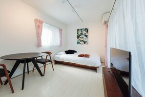1 bedroom, free WiFi, bed sheets