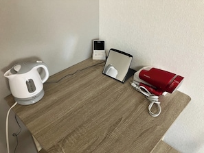 Kaffee und/oder Kaffeemaschine