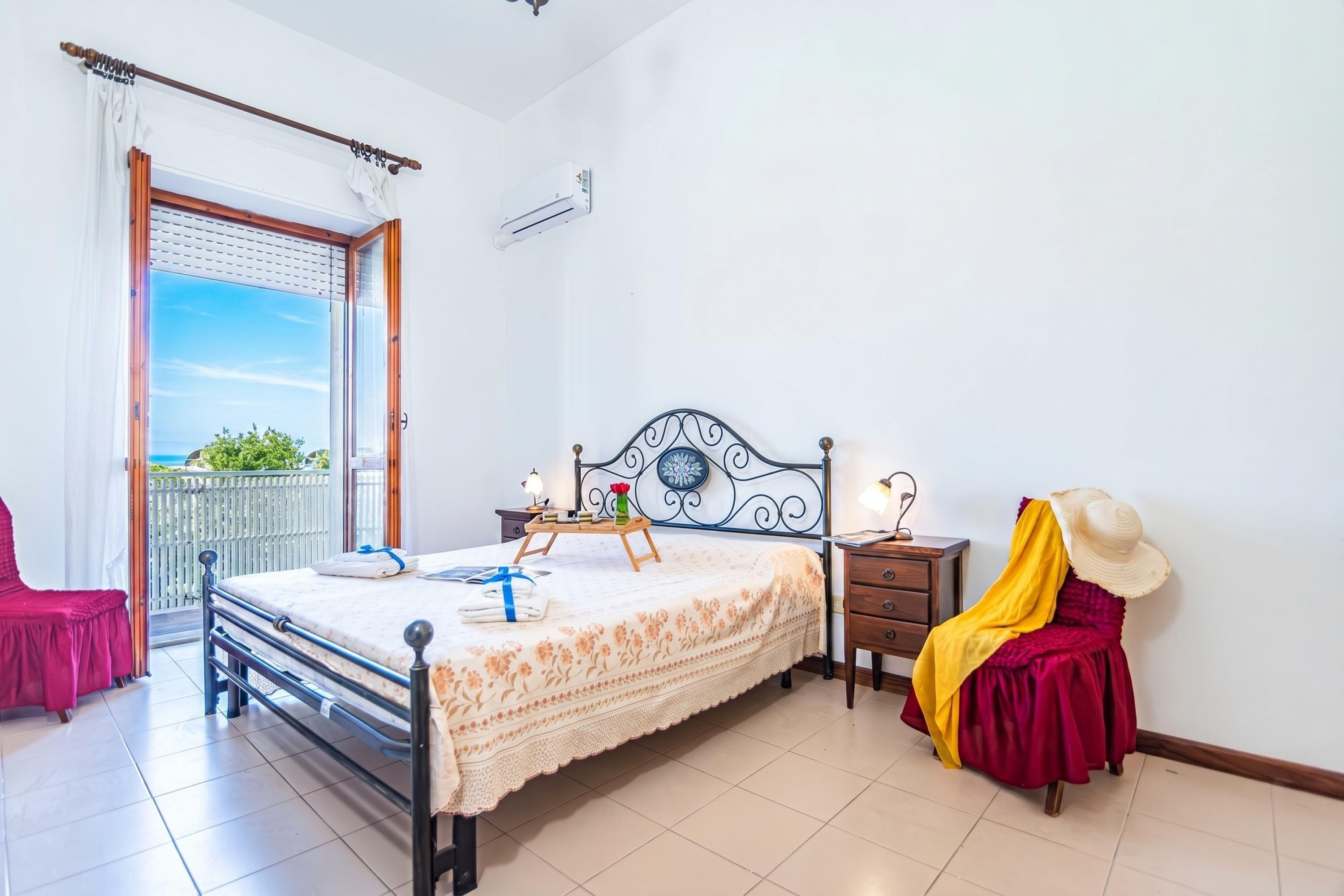 Apartamento família, vários quartos (Bilo Asfodelo Alghero Centro) | 1 quarto, ferros/tábuas de passar roupa, roupa de cama