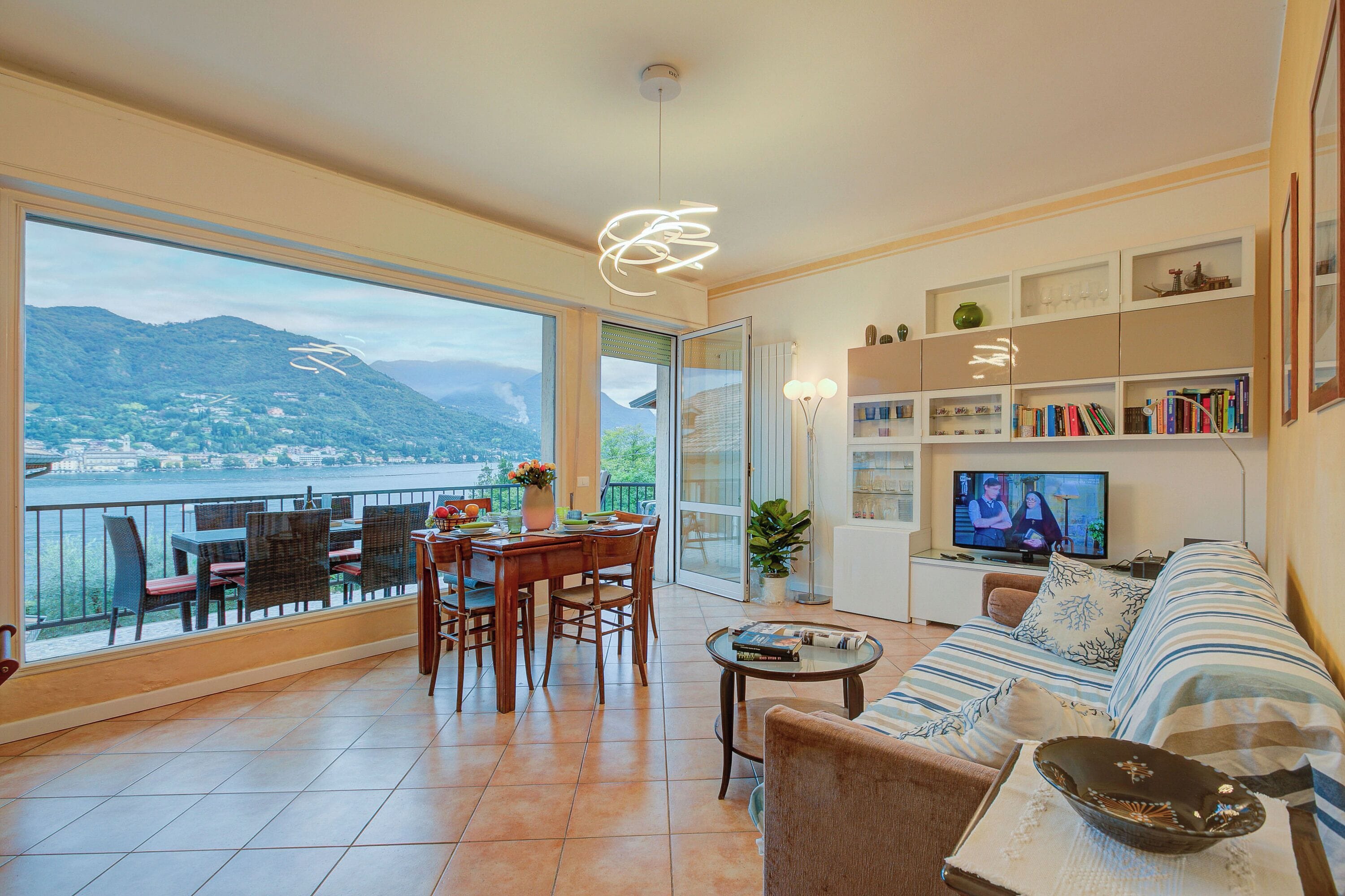 Standard Apartment, Multiple Bedrooms, Beachside (Ambra lakeside retreat&view / Terrace) | Living area