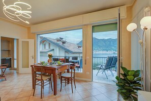 Dining - Holiday House Ambra-view & Terrace (San Felice del Benaco)