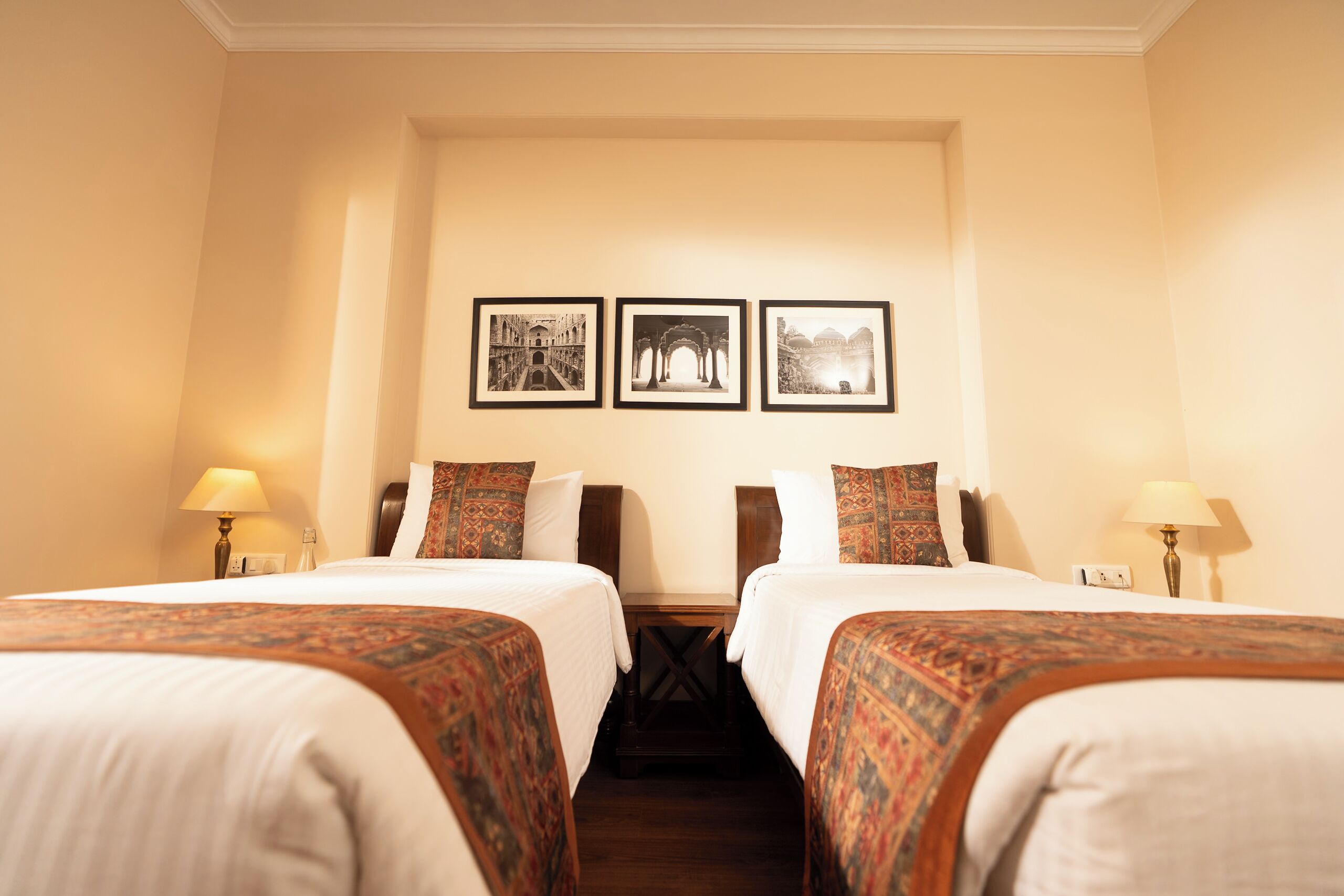 Superior Twin Room | Iron/ironing board, free WiFi