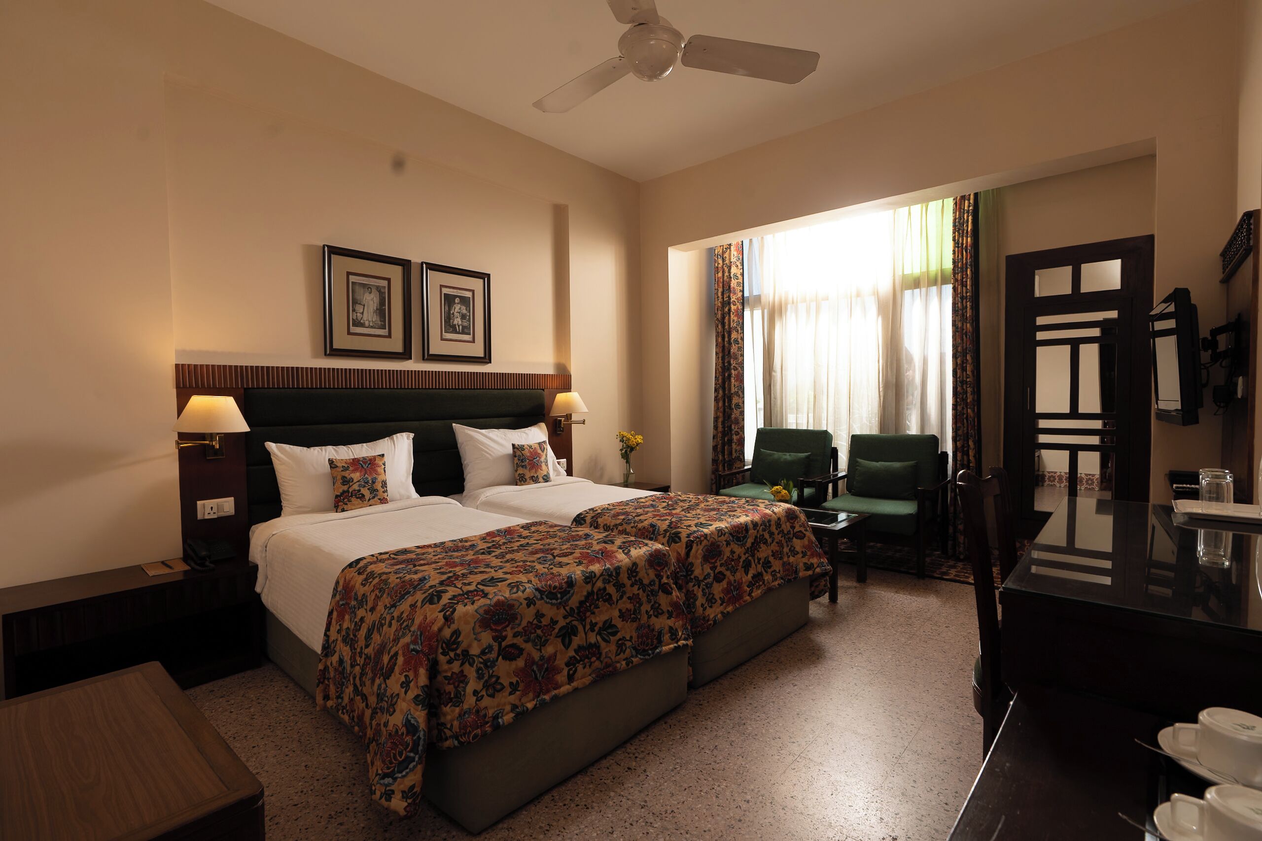 Kamar Twin Deluks, pemandangan kota | Setrika/meja setrika dan Wi-Fi gratis