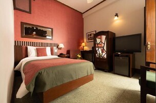 Lightning Deal at Alivaa (Limited Time Offer) | Iron/ironing board, free WiFi, bed sheets