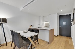 Lejlighed - balkon - byudsigt | Spisestue