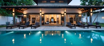 4-bedroom river front villa in beautiful Ambalangoda with pool