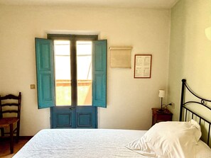 1 Schlafzimmer, Reisekinderbett, kostenloses WLAN, Bettwäsche