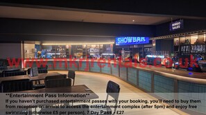 House, 3 Bedrooms, Smoking, Terrace | Bar (on property)