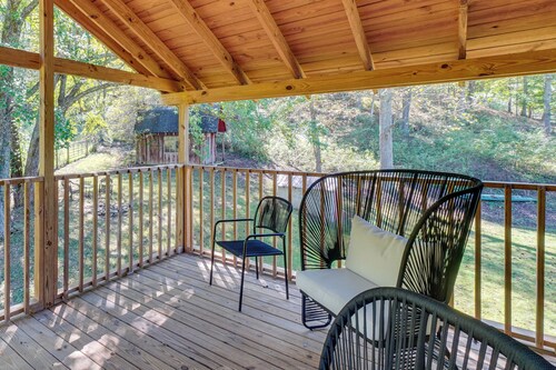 Peaceful & Private! Pet-Friendly Williamsburg Home