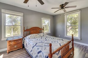 2 camere, una scrivania, culla da viaggio, accesso a Internet