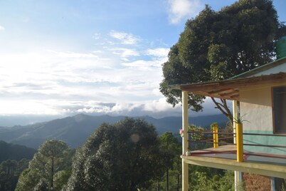 The Himalayan Heaven Homestay Binsar