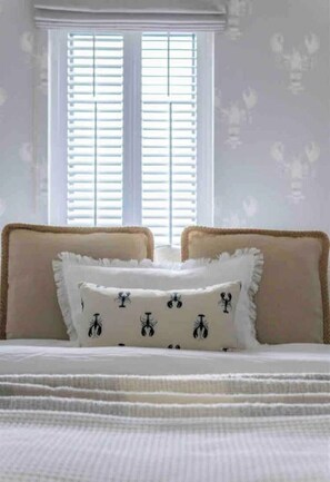3 bedrooms, iron/ironing board, travel crib, free WiFi