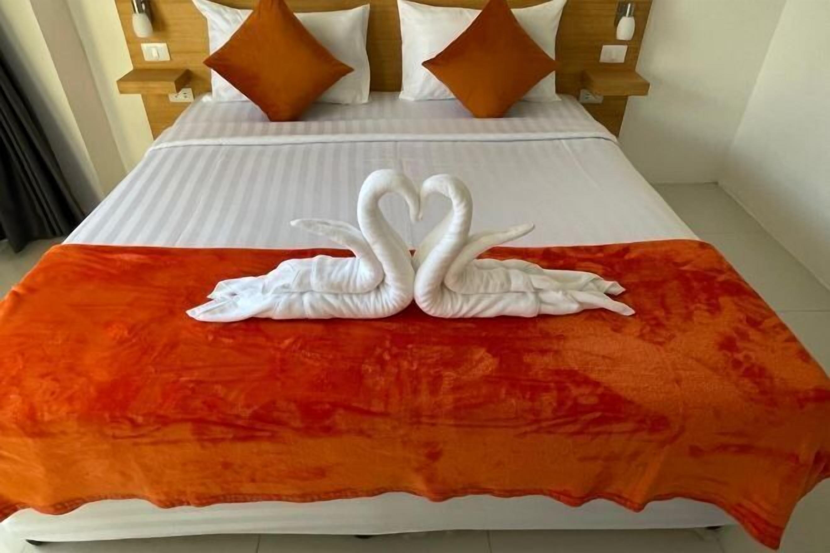 Frigobar, escrivaninha, Wi-Fi de cortesia, roupa de cama