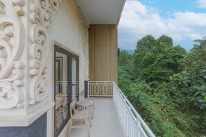 Habitación doble Deluxe, balcón | Terraza o patio