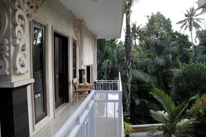Standard Double Room | Soundproofing, iron/ironing board, free WiFi