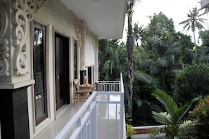 Standard Double Room | Soundproofing, iron/ironing board, free WiFi