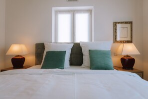 2 bedrooms, bed sheets