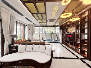 Villa, 5 Bedrooms, Balcony, City View | Living room