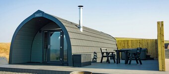 Luxury Castle Pod with Hot Tub