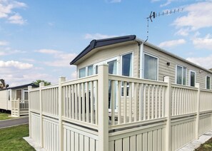 Exterior - Birch 2 Bedroom Pet Friendly (Clynderwen)