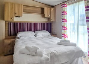 2 bedrooms - Birch 2 Bedroom Pet Friendly (Clynderwen)