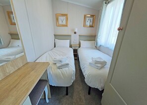 2 bedrooms
