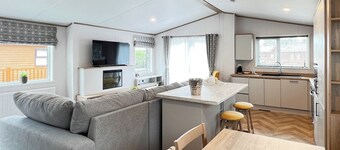 Step into Atlas Oakwood Lodge and experience a new level of luxury.