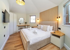 3 bedrooms - 3 bedroom accommodation in Fitling, Nr Hornsea (Fitling, Nr Hornsea)