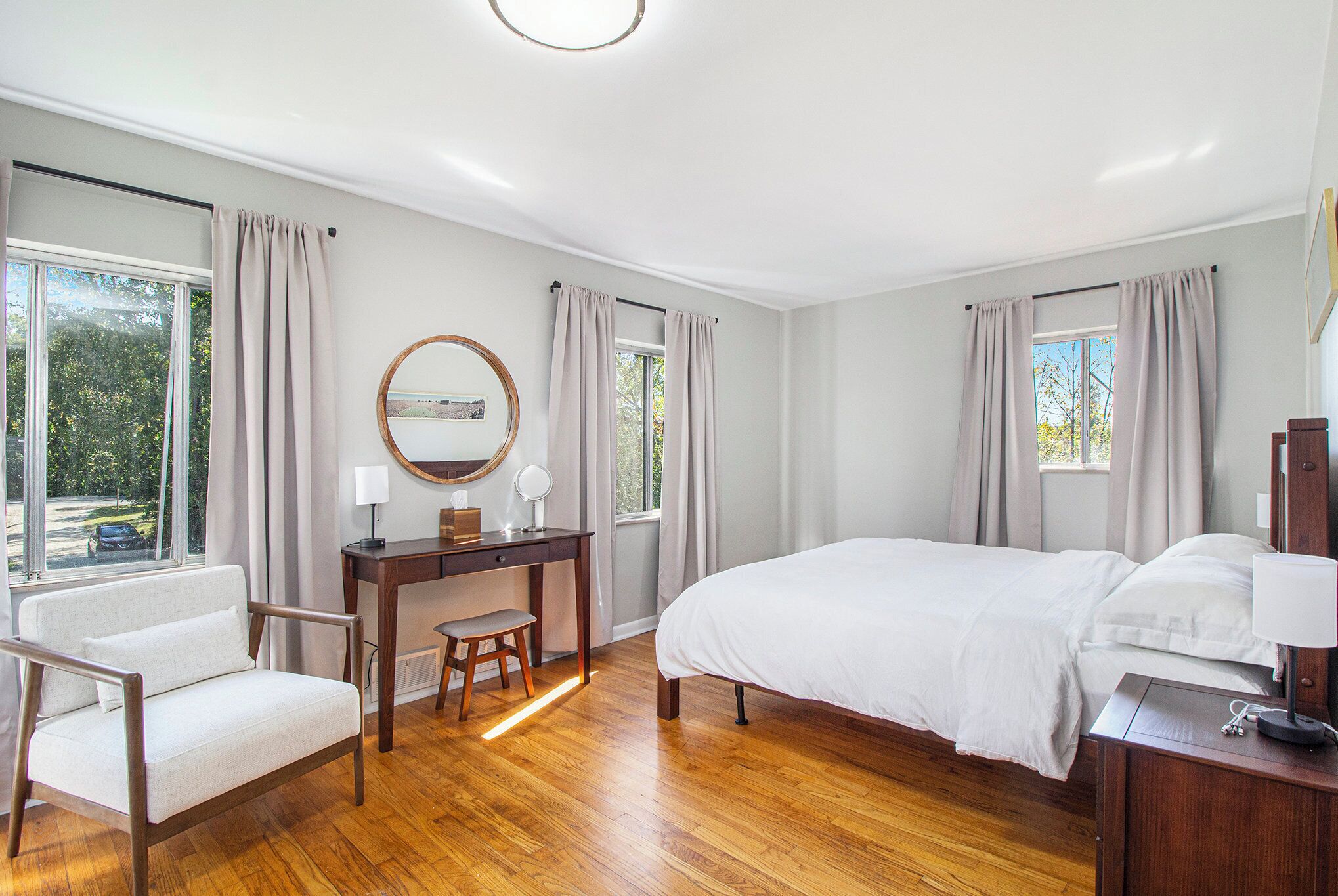 4 bedrooms, iron/ironing board, WiFi, wheelchair access