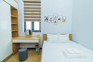 Studio Standard | Bureau, espace de travail pour ordinateurs portables