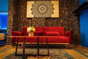 Interior - Attic Hotel (George Town)