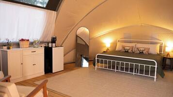 1 chambre, lit parapluie, Wi-Fi gratuit, draps fournis