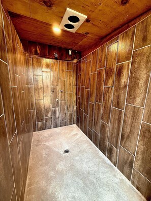 Shower, towels - Cold Nights, Clear Skies - Mountain Escape (Torreon)