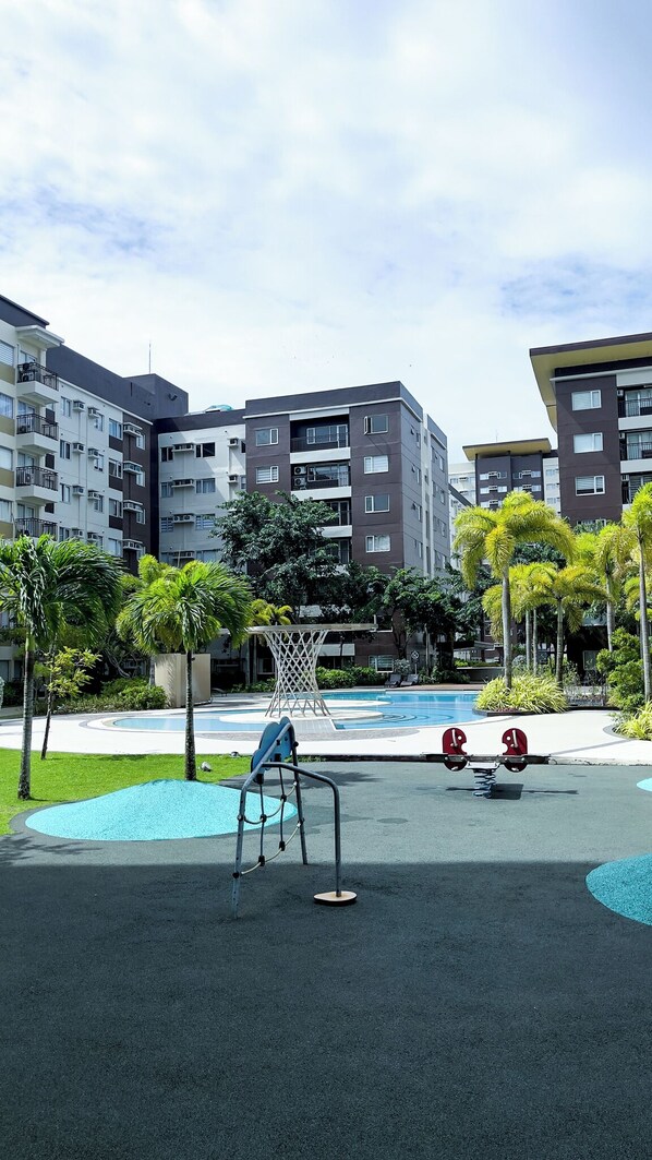 Pool - Contemporary 1BR Pad with Cozy Vibes (Iloilo City)