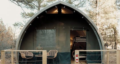 Mountain Yurt | Queen Bed + Bunks • Winter Stay