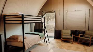 1 habitación, cuna de viaje, wifi gratis y ropa de cama