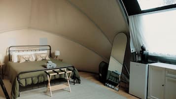 1 dormitorio, cuna de viaje, wifi gratis y ropa de cama