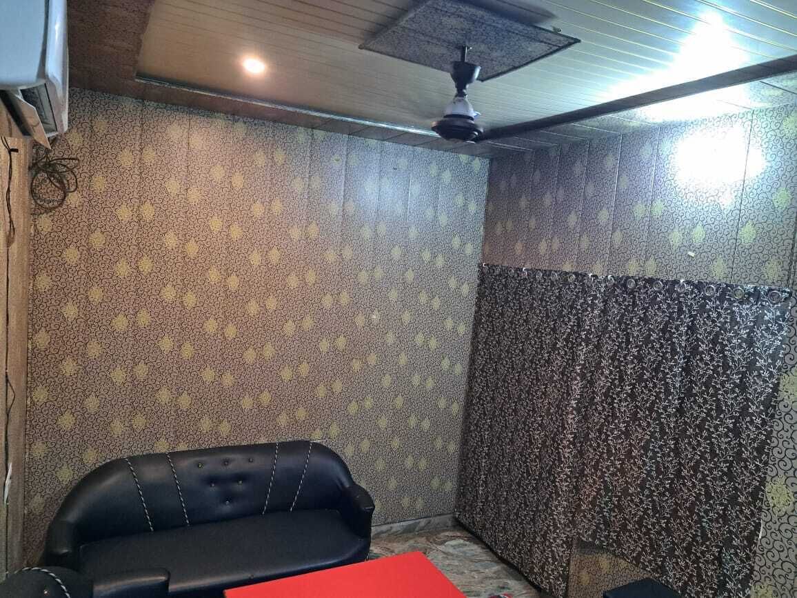 Deluxe Room, Air conditioning | Desk, rollaway beds, free WiFi, bed sheets