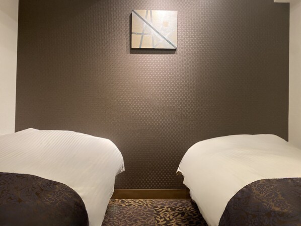 Twin Room | Free WiFi